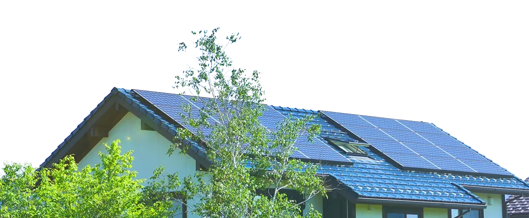 太陽光パネルのある家