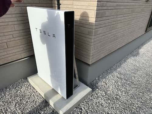 電気代削減だけでなく、災害時の事も考慮するのであれば蓄電池はおすすめ